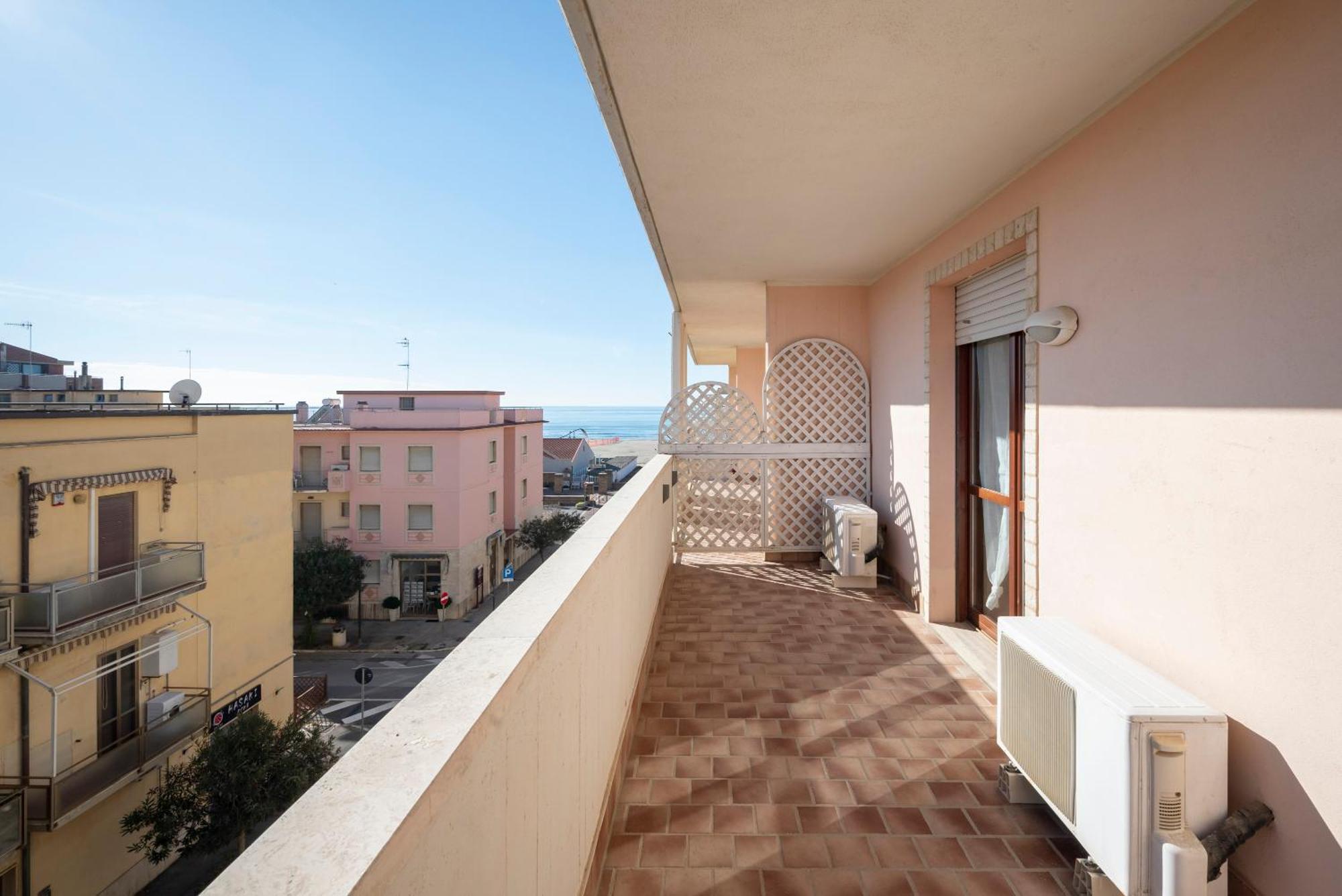 Lola Piccolo Hotel E Appartamenti Marina di Grosseto Exterior foto