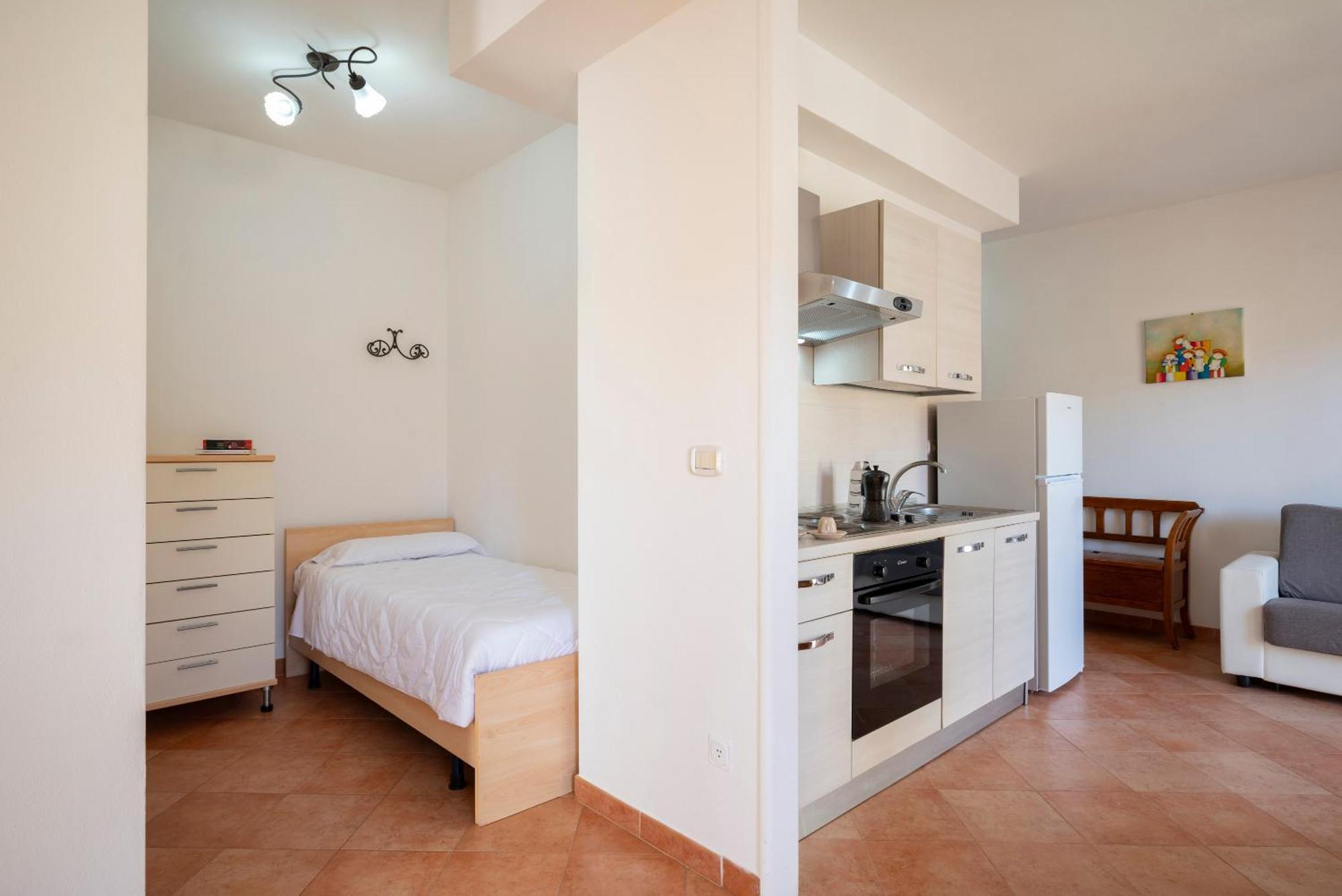 Lola Piccolo Hotel E Appartamenti Marina di Grosseto Exterior foto
